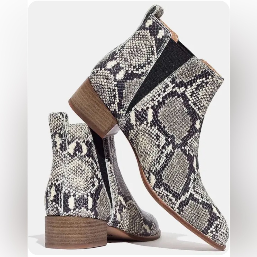 Madewell Carina Ankle Boot in Snake Embossed Leather, Size 7.5